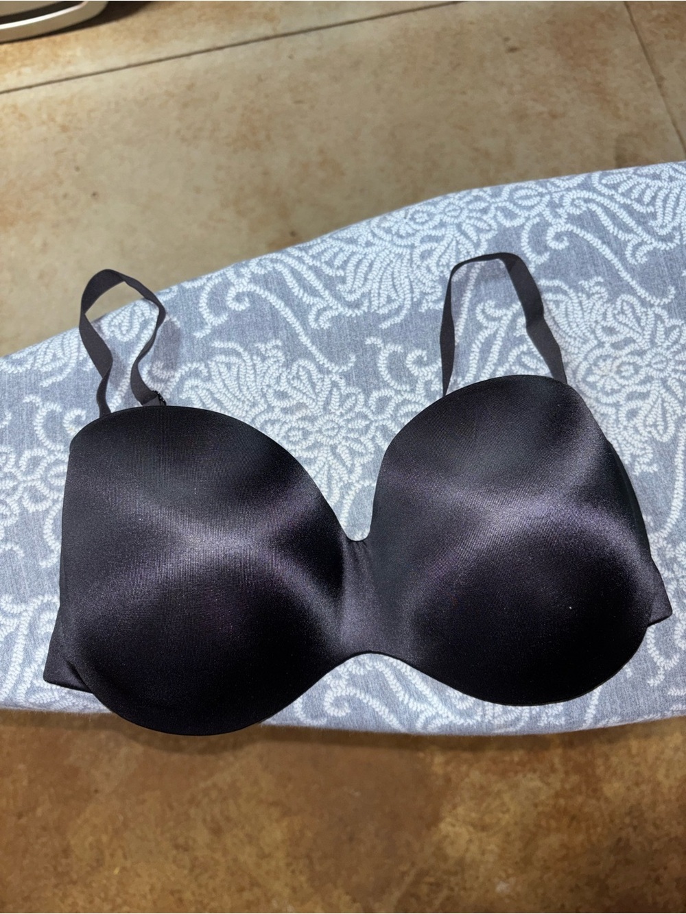 Maidenform Black Smooth Molded T-Shirt Bra